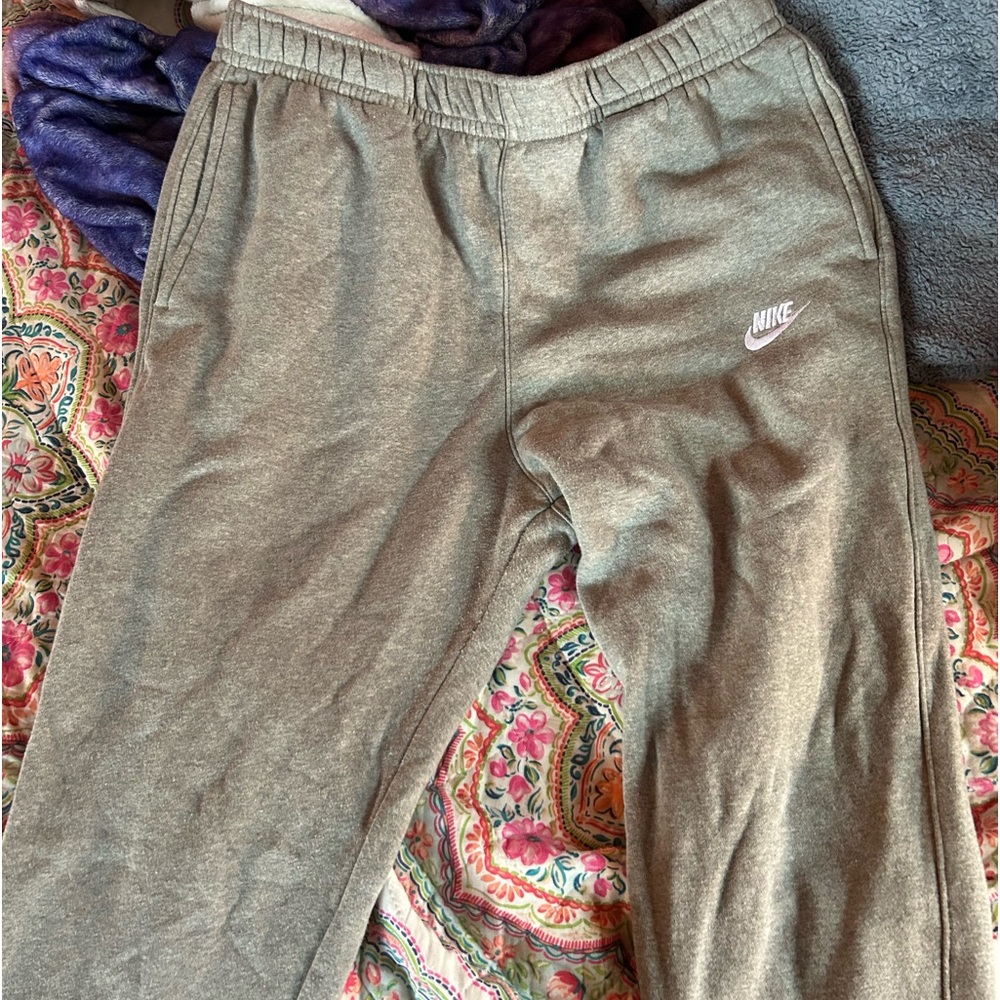 Nike Men’s Sportswear Club Fleece Heather Grey Sweatpants Size XL